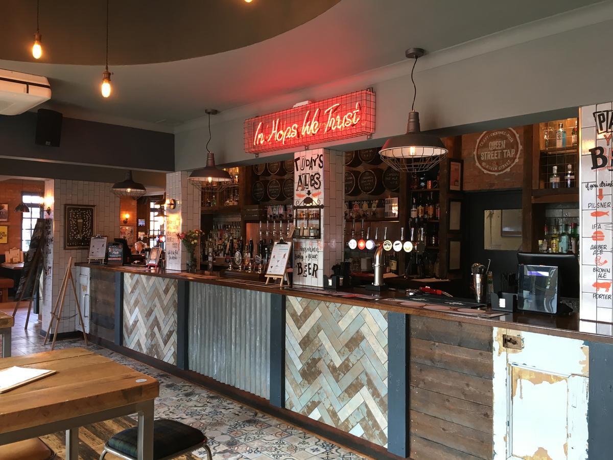 Queen Street Tap دييْل المظهر الخارجي الصورة
